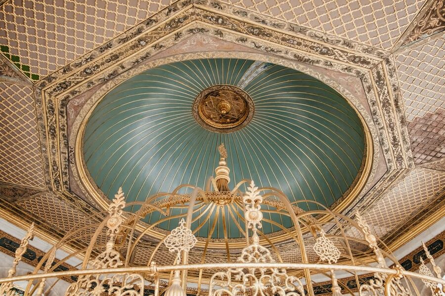 Istanbul: Hagia Sophia Skip-the-Line Ticket with Audio Tour - Who should choose the audio guide?