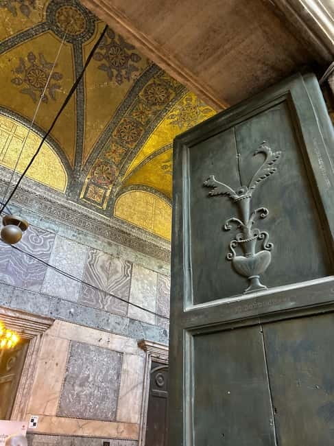 Istanbul: Hagia Sophia Ticket with Audio Guide & Blue Mosque - The best one-day plan