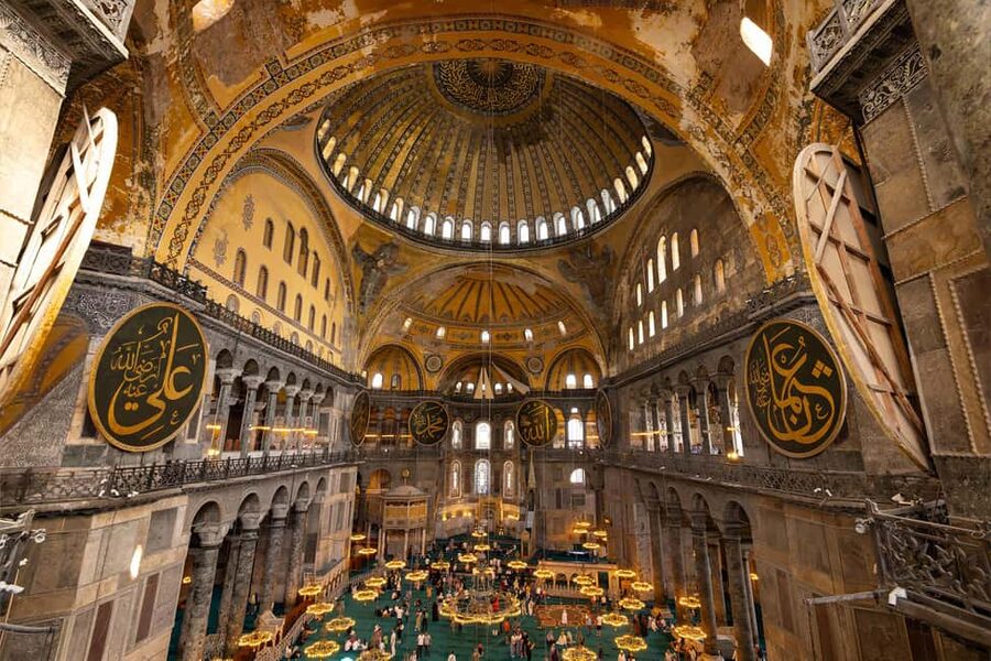 Istanbul: Hagia Sophia Tour with Skip-the-Line Entry Ticket - Meeting the guide beside the Egyptian Obelisk