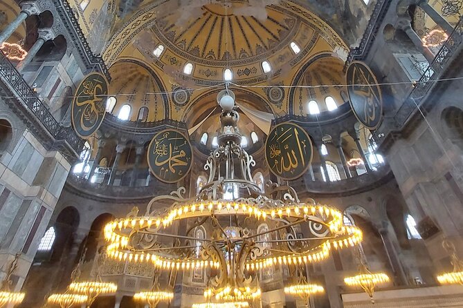 Istanbul Highlights Blue Mosque, Hagia Sophia, Cisterns and More! - Nuruosmaniye Mosque and returning to the fountain