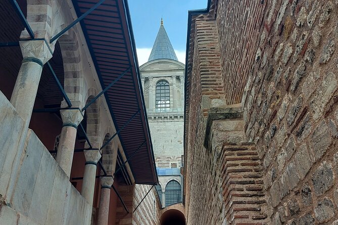 Istanbul Highlights! Blue Mosque, Hagia Sophia, Topkapı and More! - Hagia Irene, Nuruosmaniye, and the return walk