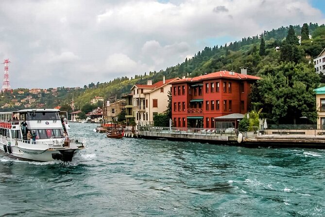Istanbul Highlights Bosphorus Stops 1 +2 (Europe + Asia) - A long route through Istanbul’s two shores