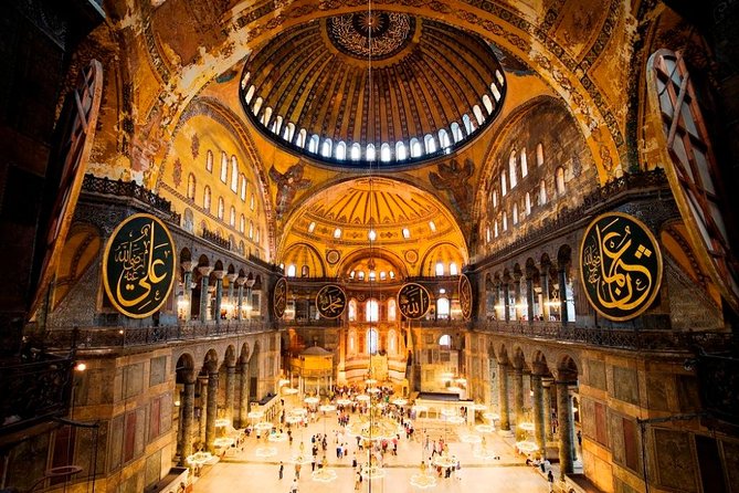 Istanbul Highlights Small-Group Walking Guided Tour - Hagia Sophia and the meeting of two traditions