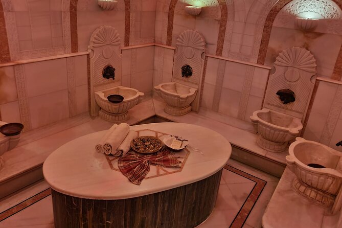 Istanbul : Historical Turkish Bath Experience in Old City - Choosing Public or Semi-Private Bathing