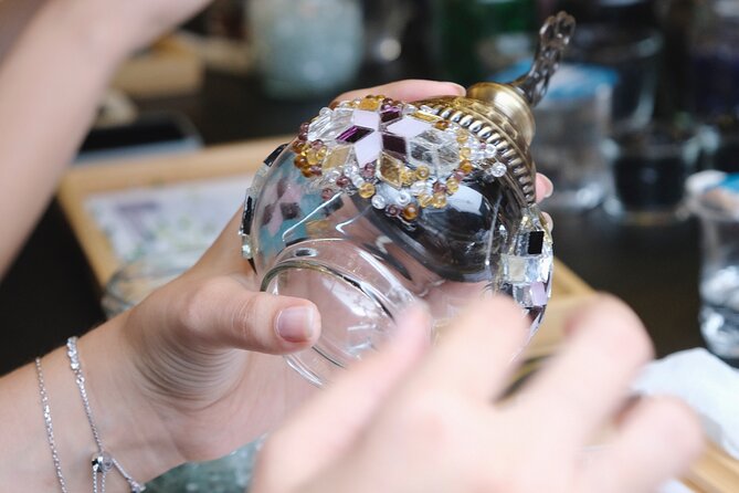 Istanbul Mosaic Lamp Workshop in Grand Bazaar - Making a Turkish lamp beside the Grand Bazaar