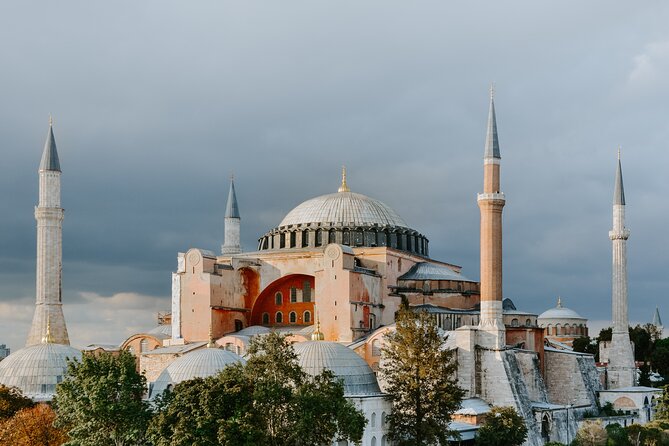 Istanbul Mosques Walking Tour: Hagia Sophia and Blue Mosque - Who should book this Istanbul walking tour?