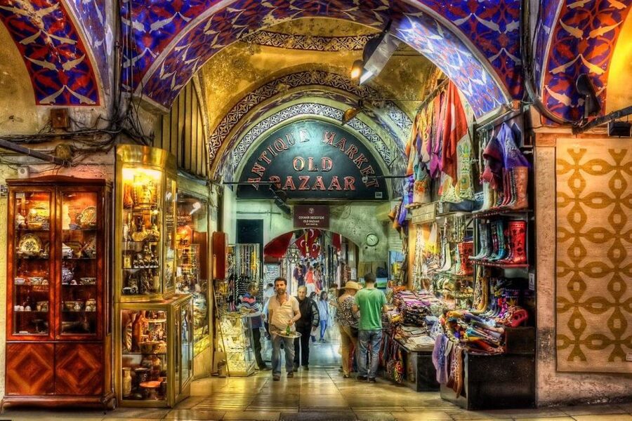 Istanbul: Old City Full-Day Tour with Lunch and Hotel Pickup - Walking, transport, and the pace of nine hours