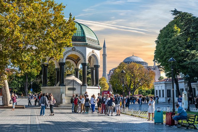 Istanbul: Old Town, Blue Mosque, Hippodrome & Hagia Sophia - Price, timing, and what you actually receive