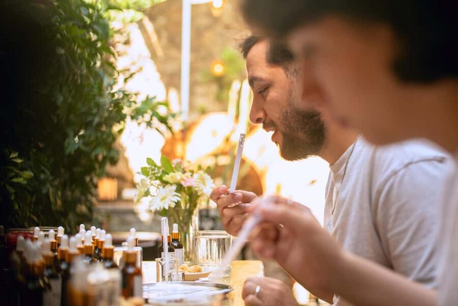Istanbul: Perfume Making Workshop with Snacks and Drinks - Naming and labeling the 50ml bottle