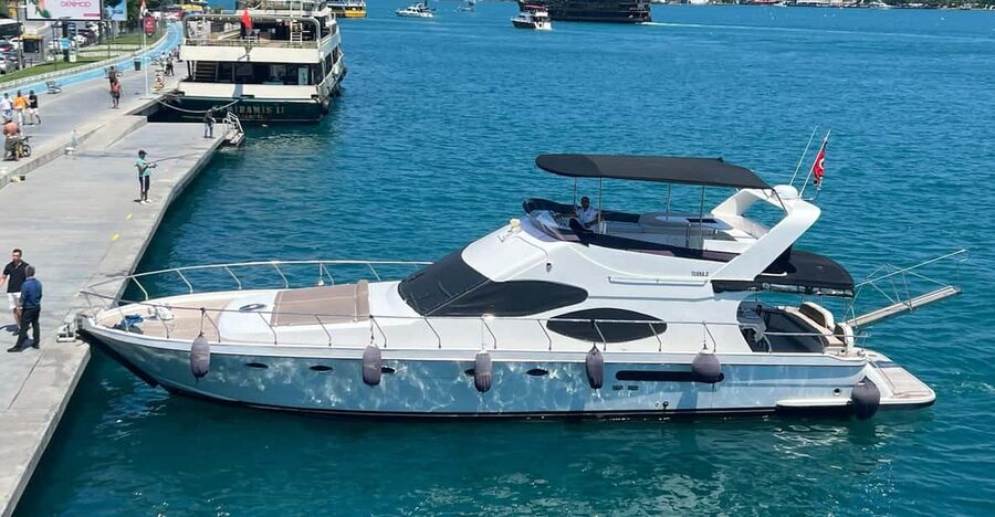 Istanbul: Private Bosphorus Strait Sightseeing Yacht Cruise - Timing, weather, and comfort on the water