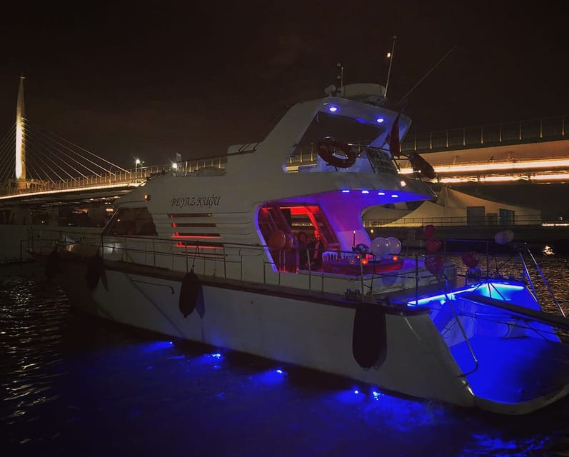 Istanbul: Private Bosphorus Strait Sightseeing Yacht Cruise - Who will enjoy this cruise most?