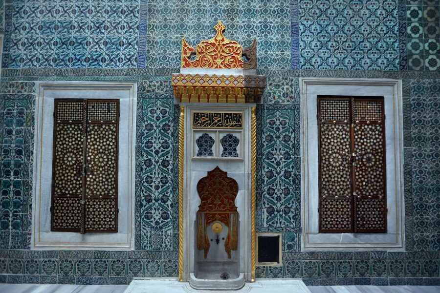Istanbul: Private Full-Day Old City Highlights Tour - Sultan Ahmed Mosque and the Hippodrome