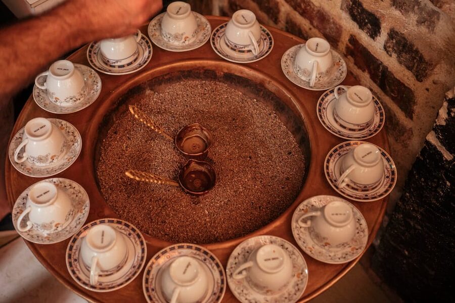 Istanbul: Private Guided Food Tour with 10 Tastings - The guides make the difference