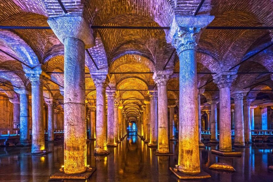 Istanbul: Private Guided Tour - Topkapi Palace and the Ottoman court