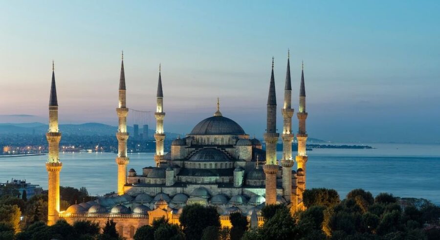 Istanbul: Private Guided Walking Tour - Meeting at the German Fountain in Sultanahmet