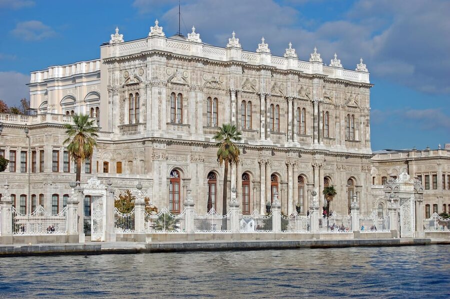 Istanbul: Private Old City Tour with Bosphorus Cruise - The Bosphorus ferry changes your view of Istanbul