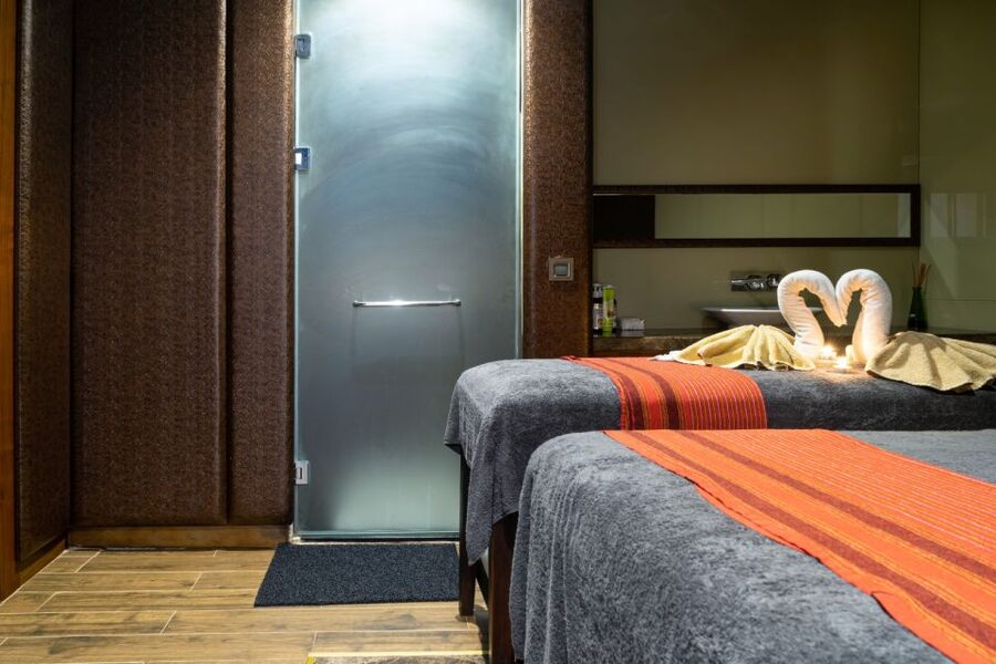 Istanbul: Private Turkish Bath, Massage, and Pool in Taksim - Adding a Massage to the Scrub and Foam