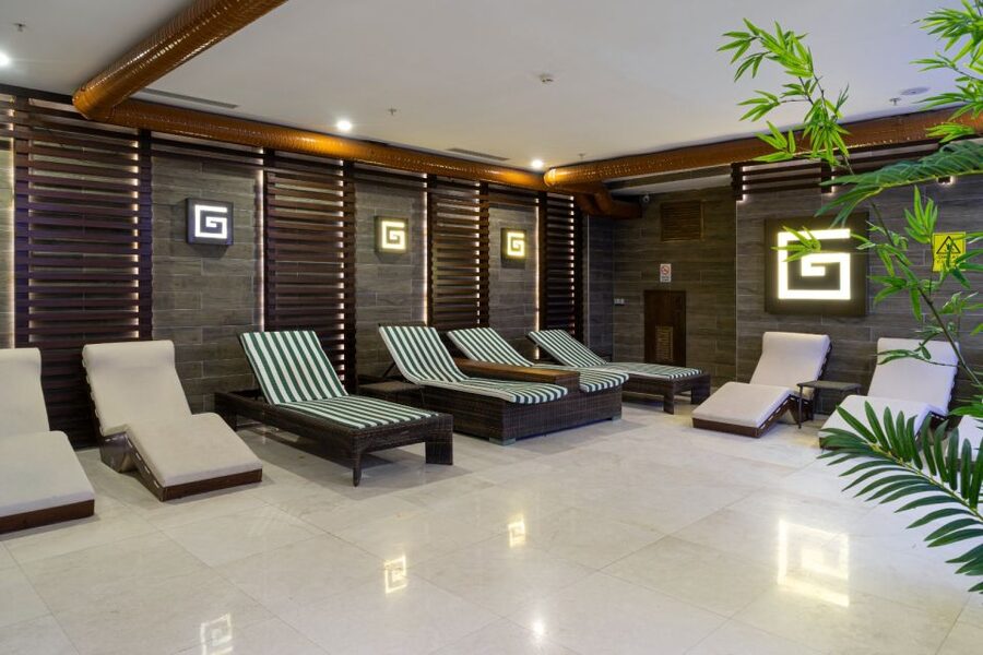 Istanbul: Private Turkish Bath, Massage, and Pool in Taksim - Pool, Steam Room, and Sauna Time