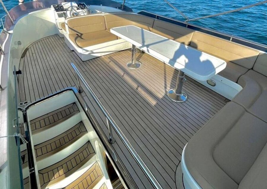 Istanbul: Small-Group Luxury Yacht Sunset Cruise w/ Snacks - Key points to know before booking
