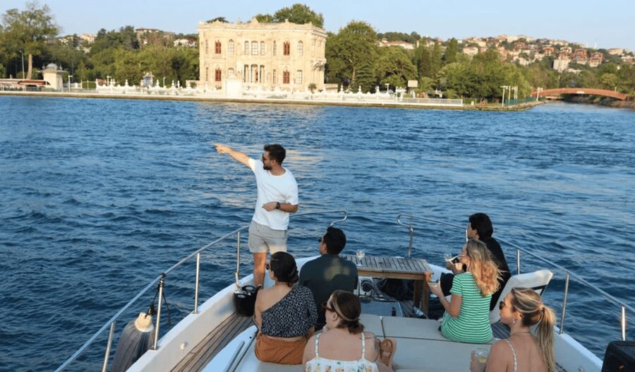Istanbul: Small Group Yacht Tour with Unlimited Wine - Is $57 a fair price?