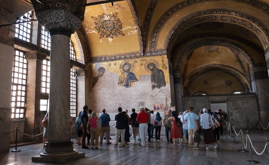 Istanbul: Topkapi, Hagia Sophia and Basilica Cistern Tour - The Harem is a useful extra, not a full second tour
