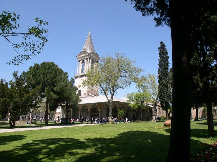Istanbul: Topkapi Palace and Harem Ticket with Audio Guide - The kitchens and everyday court life