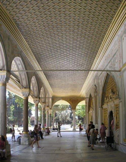 Istanbul: Topkapi Palace and Harem Ticket with Audio Guide - How the audio guide really works