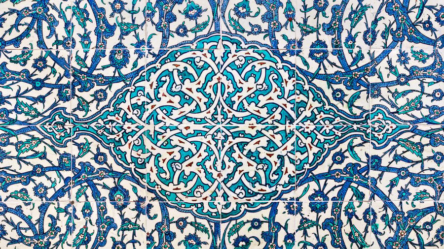 Istanbul: Topkapi Palace Guided Tour w/ Skip-the-Ticket-Line - Courtyards, tiled rooms, and the shape of Ottoman power