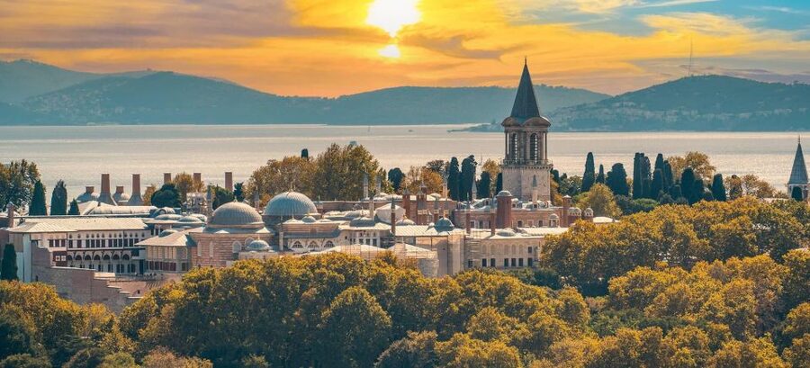 Istanbul: Topkapi Palace Skip-the-Line Ticket & Guided Tour - The one-hour route inside Topkapi Palace