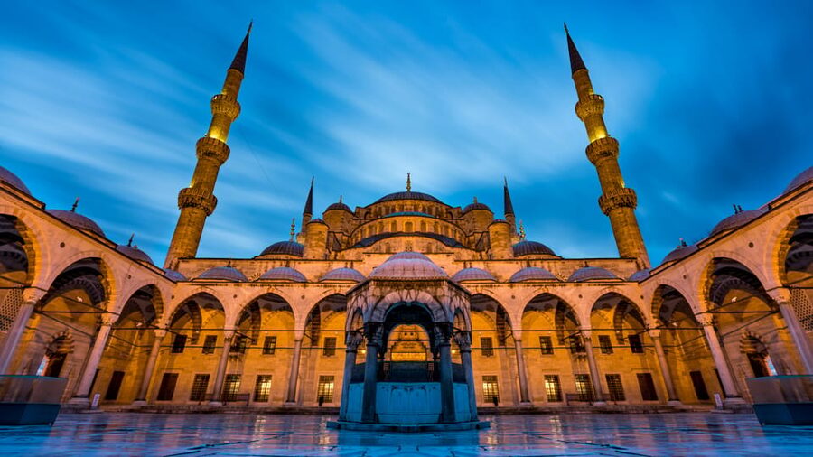 Istanbul: Tour of Hagia Sophia and Blue Mosque By Night - Practical details that affect your evening