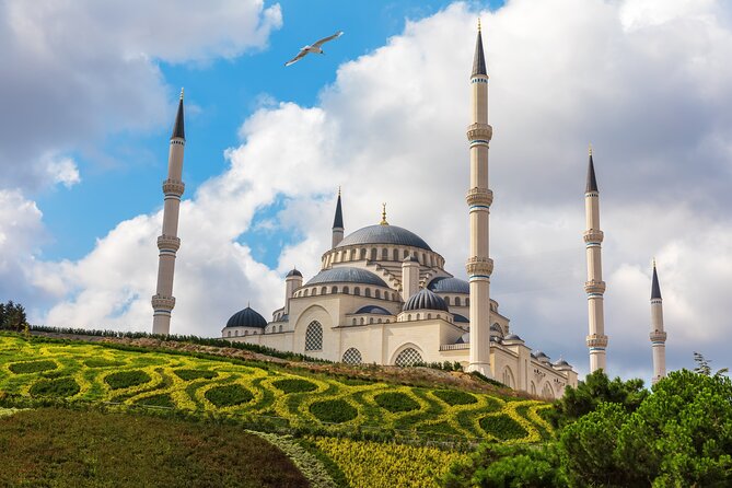 Istanbul Two Continents Tour By Bus And Bosphorus Cruise - Beylerbeyi Palace and the Bosphorus shore