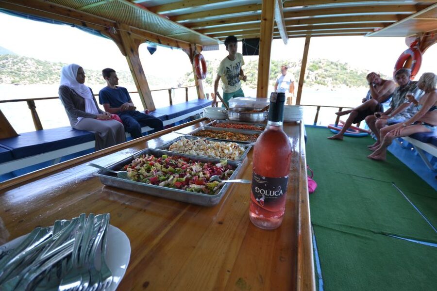 Kalkan: Kekova Sunken City Boat Trip - Simena Castle or homemade ice cream