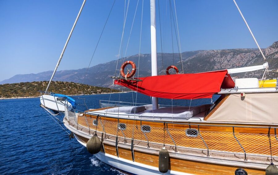 Kas: Limanagzi Beach & Island-Hopping Boat Tour with Lunch - Ufakdere Bay and the value of long swim stops