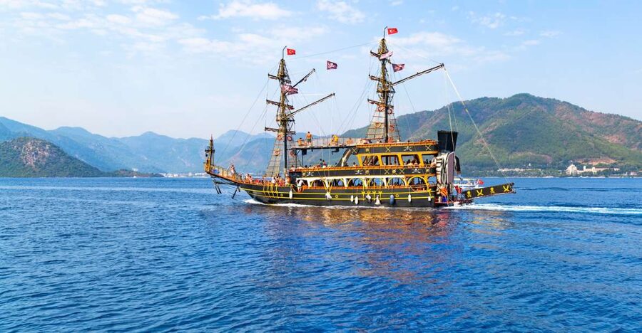 Kemer Full-Day Pirate Boat Trip with Lunch - Beycik Bükü or Paradise Island for a second pause