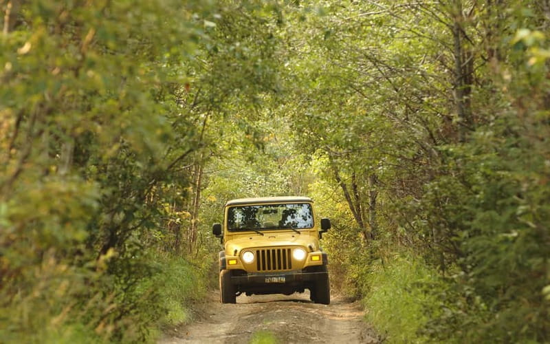 Kemer: Jeep Safari Tour with Lunch at Riverside - Climbing above 1,500 meters by Land Rover