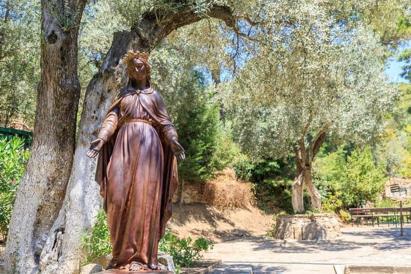 Kusadasi: Ephesus & House of Mary Small Group Tour w/Lunch - Walking through Ephesus, the ancient city