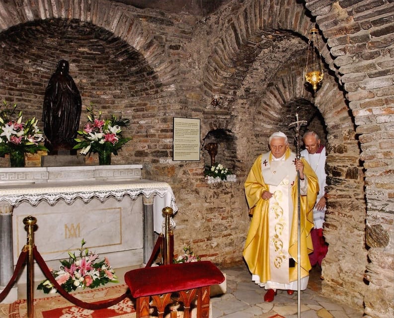 Kusadasi: Ephesus, House of Virgin Mary, and Temple Tour - The House of the Virgin Mary and its quiet mood
