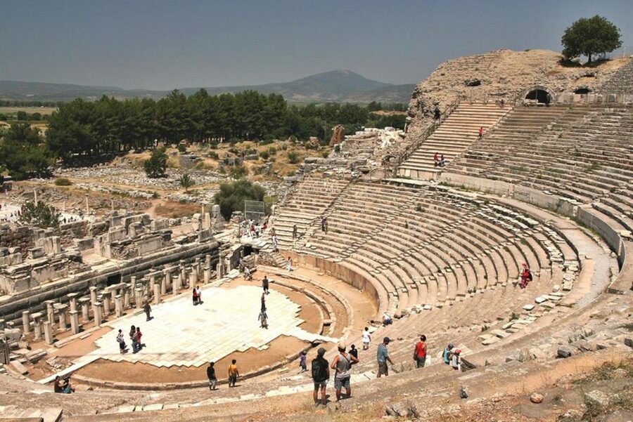Kusadasi: Ephesus Small Group Tour - The guide can change the whole experience