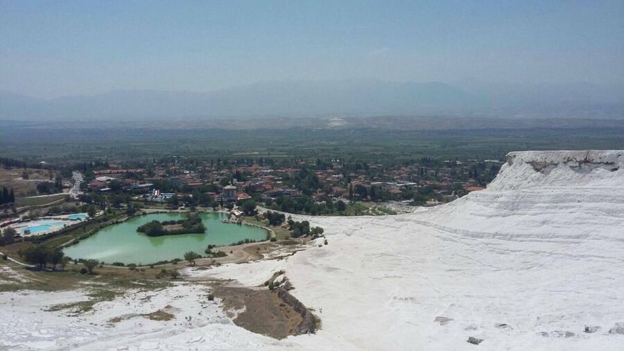 Kusadasi: Guided Pamukkale Tour - Lunch, village views, and the commercial stops