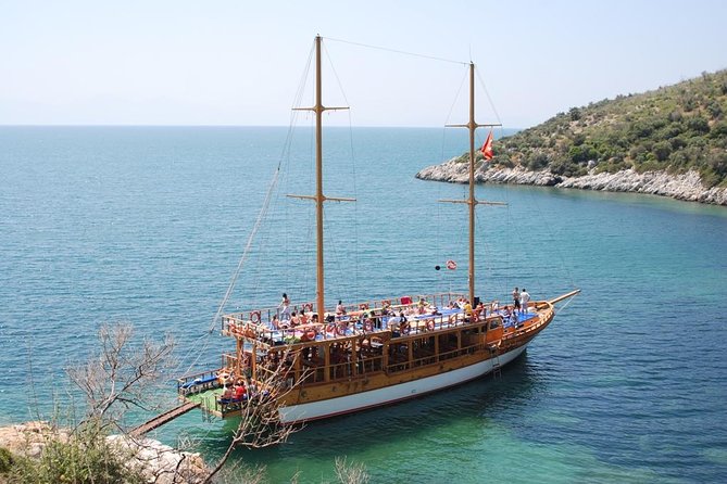 Kusadasi & National Park Boat Tours with Lunch and Transfer - Two ways to see the Kusadasi coast