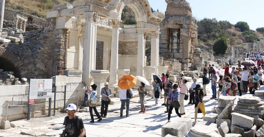 Kusadasi or Selcuk: Full-Day Ephesus Tour with Lunch - Why this Ephesus route works well