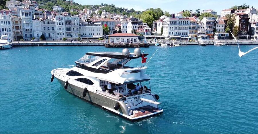 Luxury Private Yacht Rental - Why the Bosphorus makes a good private cruise