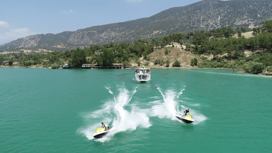Manavgat: Guided Aqueduct, Waterfall & Green Lake Tour - Starting at the mosque