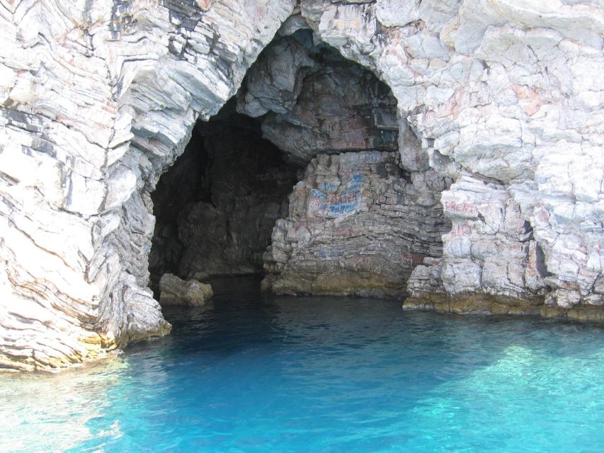Marmaris: All-Inclusive Pirate Boat Trip with Pickup Option - What to pack and what to leave behind