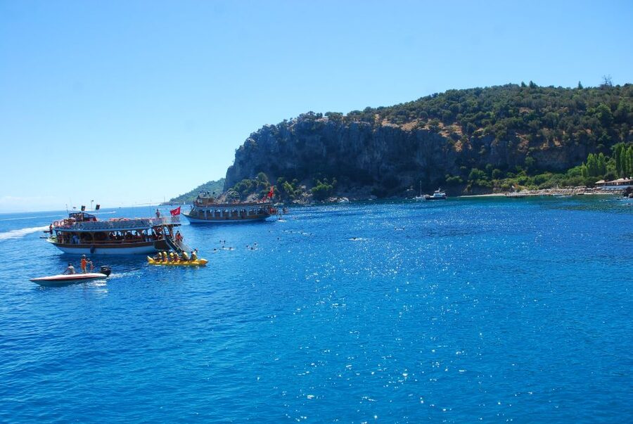 Marmaris: Bays Islands Boat Trip w/Lunch & Unlimited Drinks - Aquarium Bay and the onboard lunch