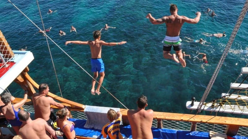 Marmaris: Boat Trip w/Lunch, ansfer & Unlimited Drinks - Phosphorus Cave and the coastal scenery
