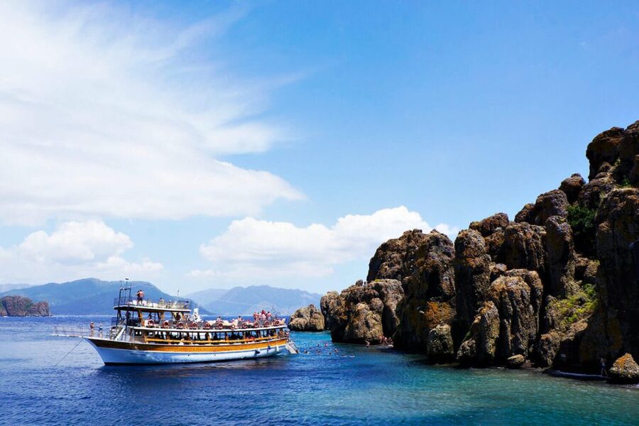 Marmaris: Boat Trip with Unlimited Drinks and BBQ Lunch - Heaven Island, the fish farm, and Aquarium Bay