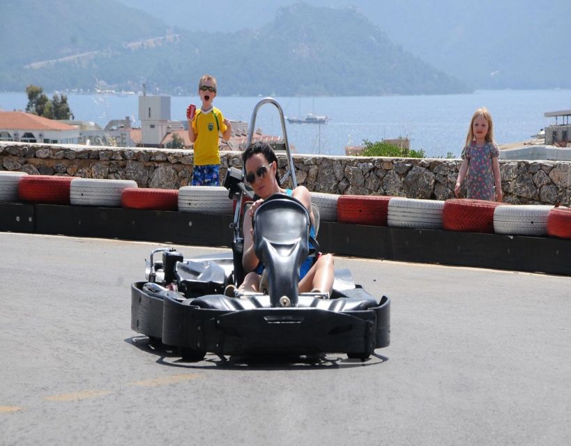 Marmaris: Go-Karting Adventure Trip with Hotel Pickup - Twenty laps on a compact circuit