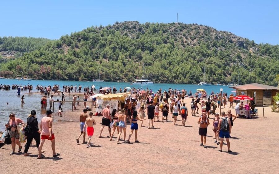 Marmaris: Jeep Safari Adventure Trip With Lunch - The waterfall stop and a cold swim