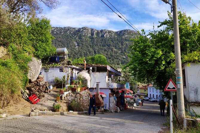 Marmaris: Jeep Safari, Turgut Waterfall, Jesus Beach w/Lunch - The water fight, the safari’s wild card